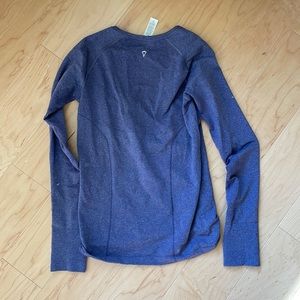 IVivva by Lululemon violet stretch top